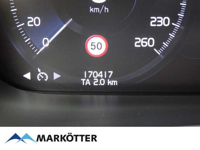 Volvo  B4 Momentum Pro 2WD Diesel/SHZ/LHZ/PDC/CAM/