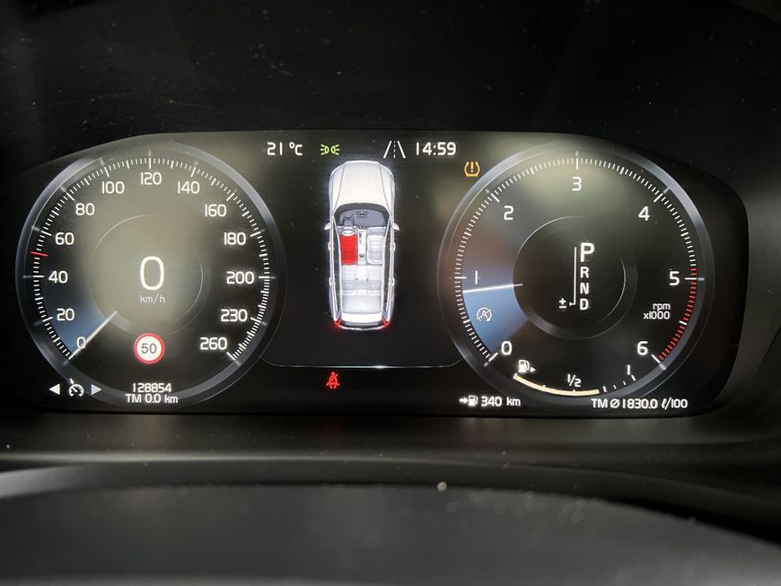 Volvo  D4 Momentum-Pro Aut Glasd Vollleder Navi LED Kamera