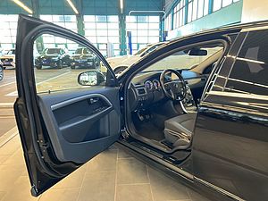Volvo  D3 Navi Multimedia Einparkhilfe v+h LMF 18'