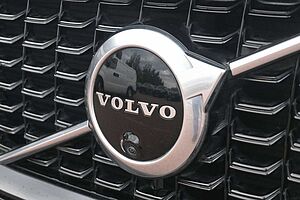 Volvo  R Design Plug-In Hybrid AWD*Luft*PANO*360