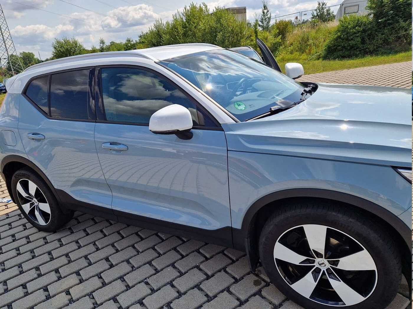 Volvo  XC40 Momentum 2WD