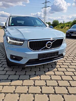 Volvo  XC40 Momentum 2WD