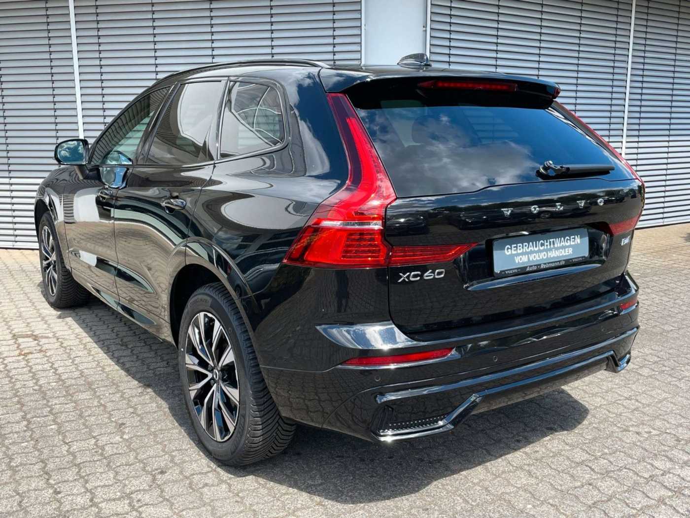 Volvo  Plus Dark*AWD*Standheizung*Licht-Paket*