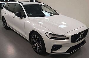 Volvo  Plus Dark*AHK*19Zoll*Licht-P*