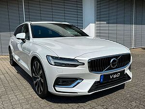 Volvo  Plus Bright*SD*360Grad Kamera*AHZV*Licht-P*