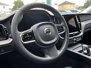 Volvo  Plus Dark*AWD*Standheizung*Licht-Paket*