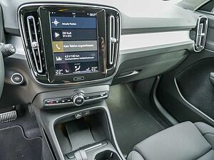 Volvo  1.5 R-Design Expression PHEV NAVI LED