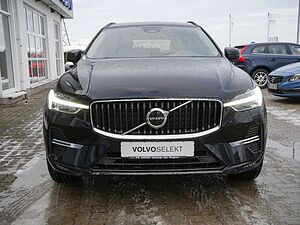 Volvo  2.0 Core 2WD PDC SHZ KAMERA NAVI LED