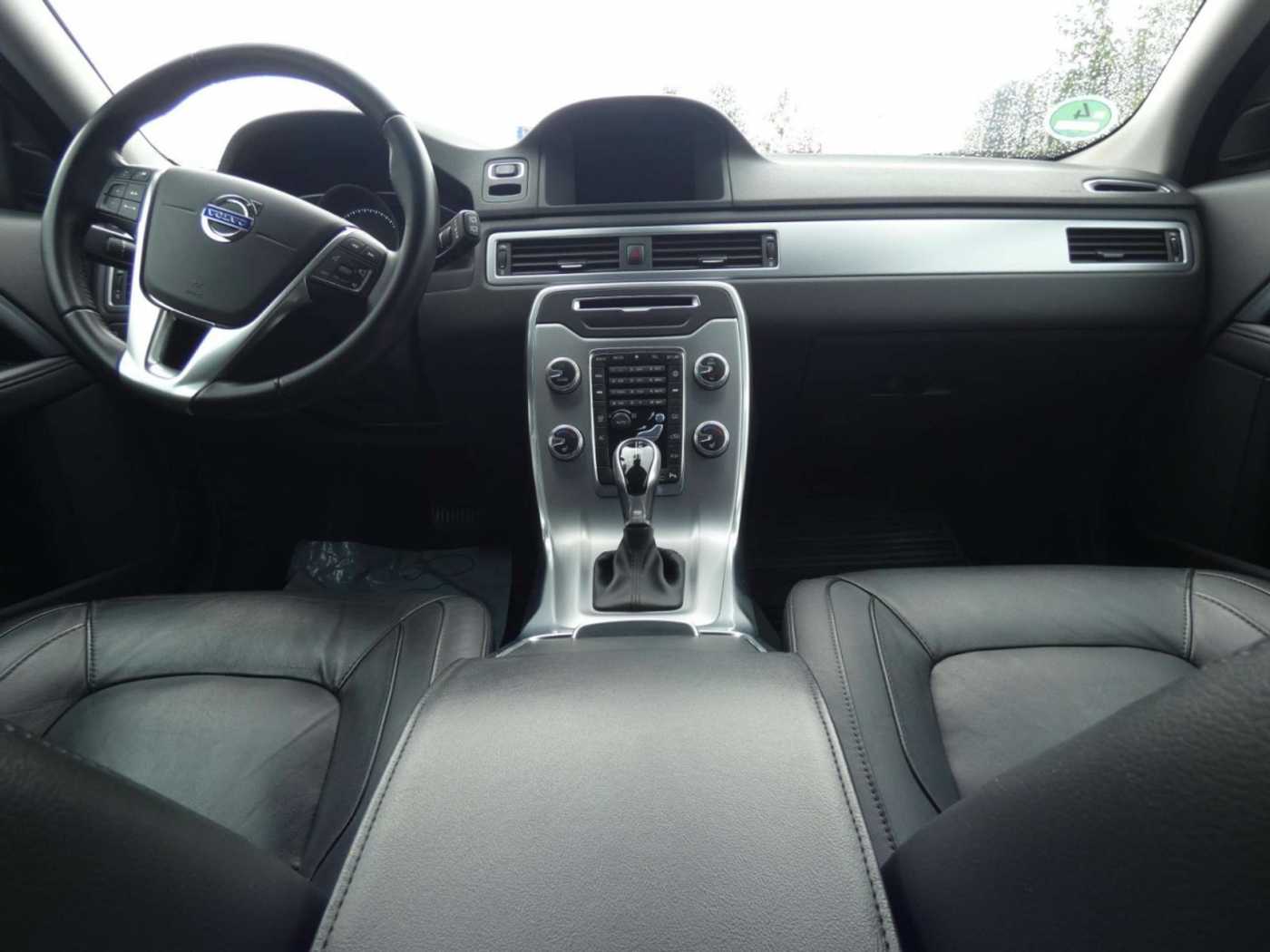 Volvo  D4 Classic Summum Klima Xenon Navi Leder