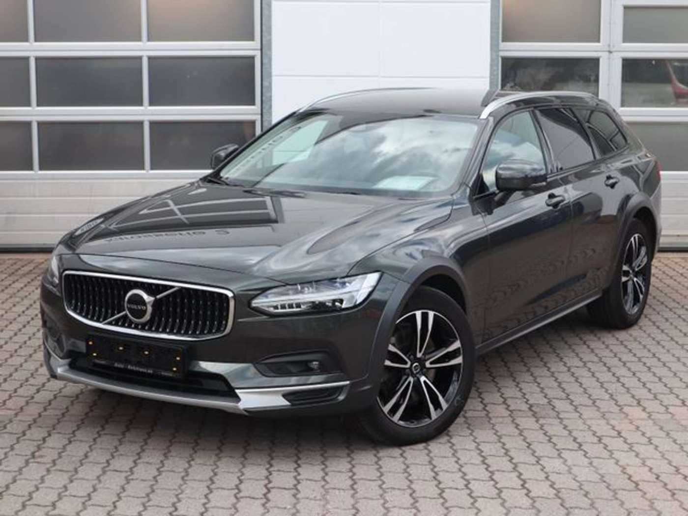 Volvo  Pro AWD Standhzg H&K