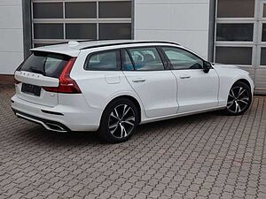 Volvo  T6 R Design Expression Recharge
