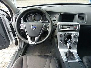 Volvo  V60 D3 Cross Country Aut. Momentum Navi*Xenon
