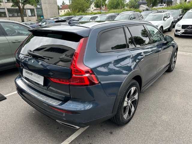 Volvo  V60 Cross Country Pro, B4 Mild-Hybrid Diesel AWD