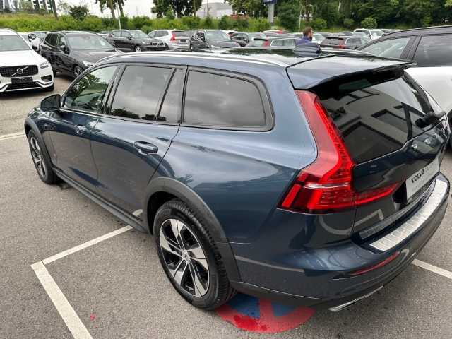 Volvo  V60 Cross Country Pro, B4 Mild-Hybrid Diesel AWD