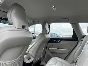 Volvo  XC60 Inscription, B5 Mild-Hybrid Benzin AWD