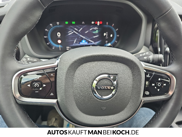 Volvo  XC60 Plus, B4 Mild-Hybrid, Diesel, Dark