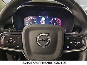 Volvo  XC40 Momentum Core, T2 Schaltgetriebe