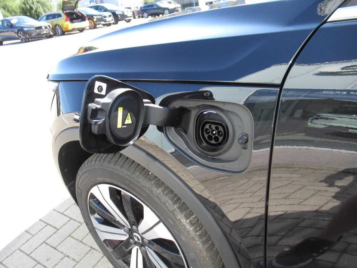 Volvo  Recharge T4 Core Bright Automatik