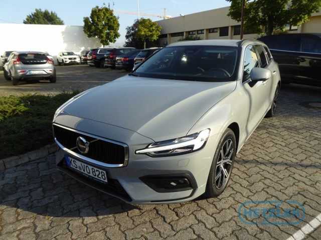 Volvo  Kombi Benzin EU6d B4 B DKG Core DAB LED Verkehrszeichenerk.