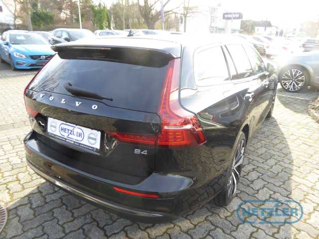 Volvo  Kombi Plus Bright B4 Diesel EU6d ACC DAB HarmanKardon Verkehrszeichenerk.