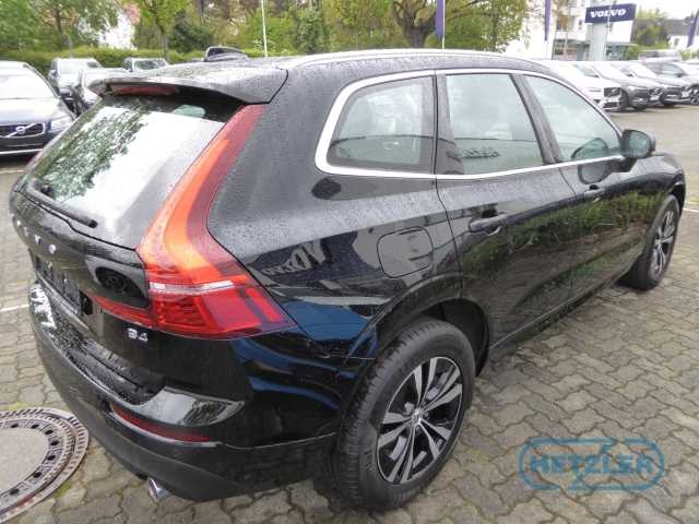 Volvo  Momentum Pro 2WD B4 Diesel EU6d StandHZG Navi Leder digitales Cockpit Memory Sit