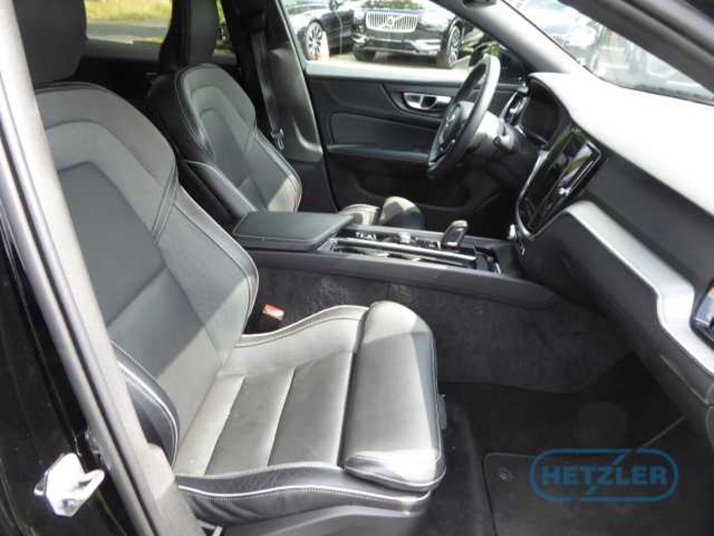 Volvo  Kombi R Design B4 Diesel EU6d Navi digitales Cockpit Memory Sitze Soundsystem LE