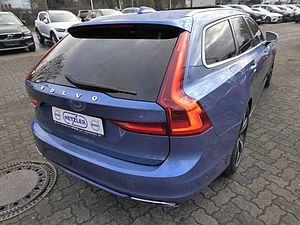 Volvo  D5 AWD Geartronic R Design