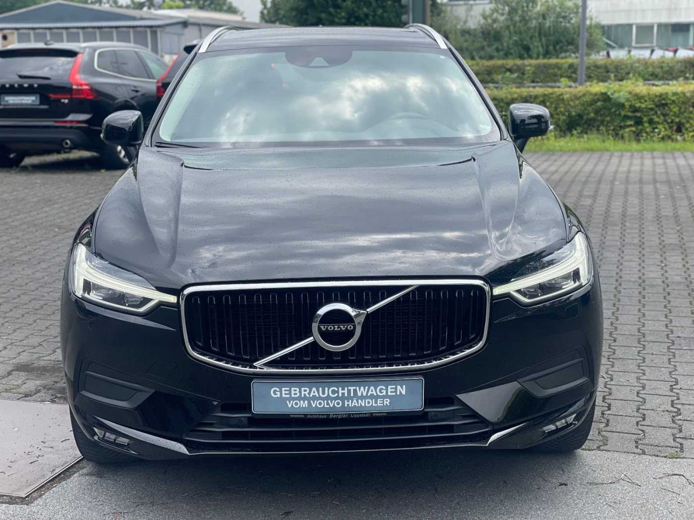 Volvo  D4 Momentum Pro 2WD Navi SHZ