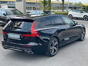 Volvo  T8 R Design Recharge Pano AHK Navi 360*