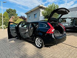 Volvo  T3 Geartronic Summum - Xenon - Kamera - Navi