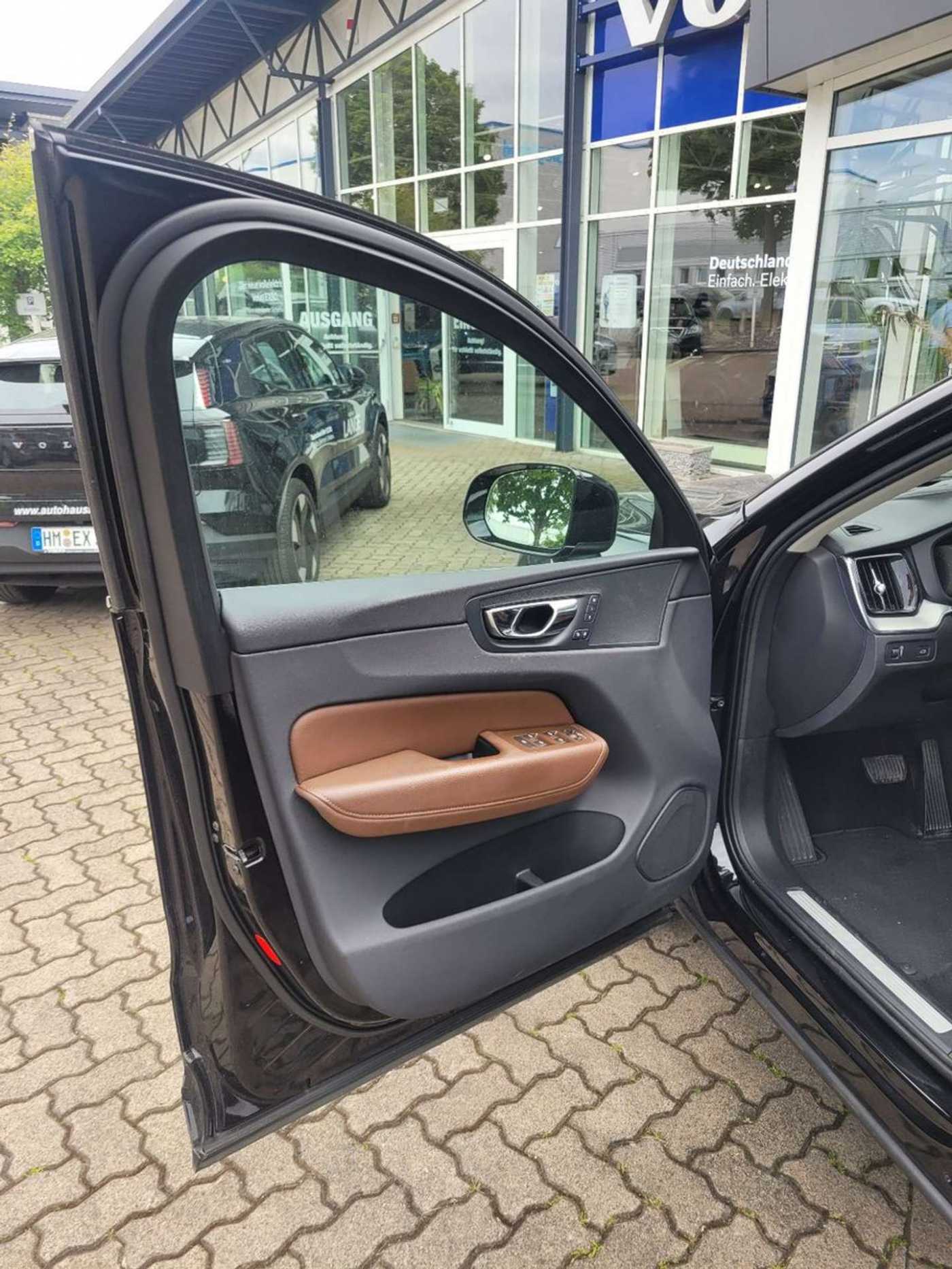 Volvo  D5 Inscription AWD Luftfahrwerk