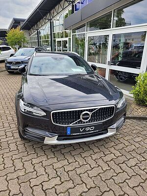 Volvo  Pro AWD