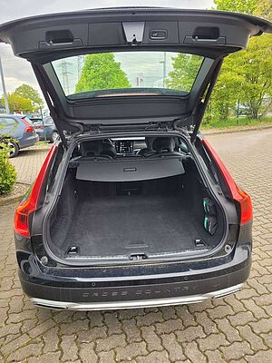 Volvo  Pro AWD