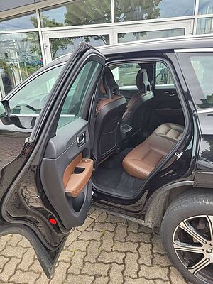 Volvo  D5 Inscription AWD Luftfahrwerk