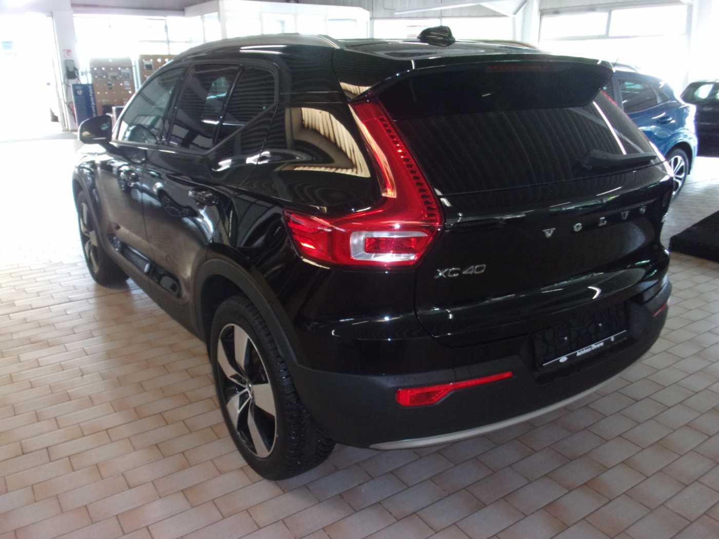 Volvo  XC40 Momentum Pro, T2 Schaltgetriebe