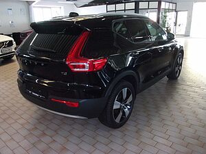 Volvo  XC40 Momentum Pro, T2 Schaltgetriebe