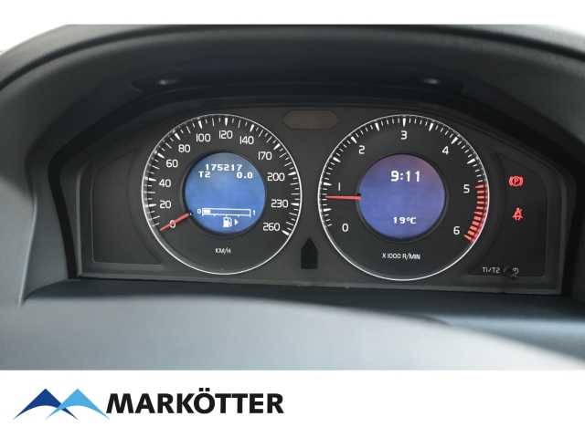 Volvo  D3 2.4 AWD/AHK/PDC/Klima/02.24/Winterräder