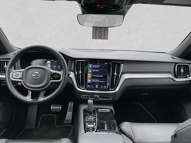 Volvo  R Design T6 Recharge 18''LM Pano Four-C Harman HUD PilotAssist