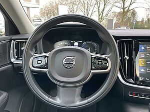 Volvo  R Design T6 Recharge Pano AHK Harman DAB BLIS Thors Hammer