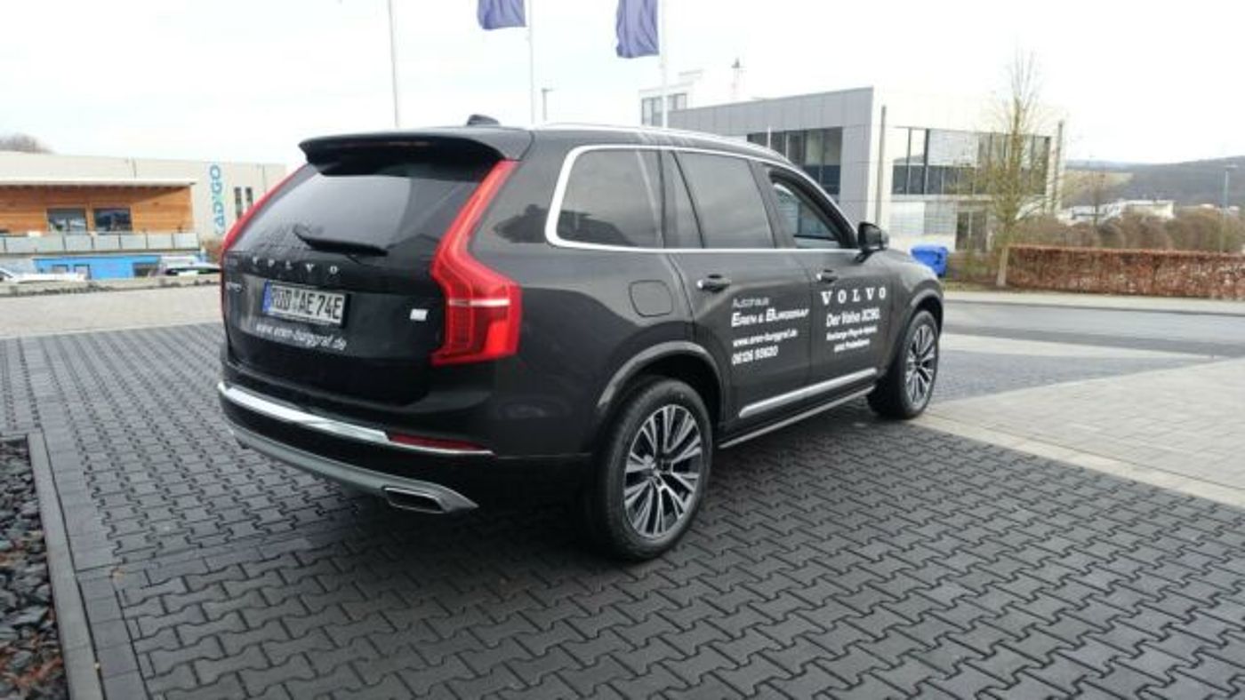 Volvo  Inscription Recharge Plug-In Hybrid T8 AWD