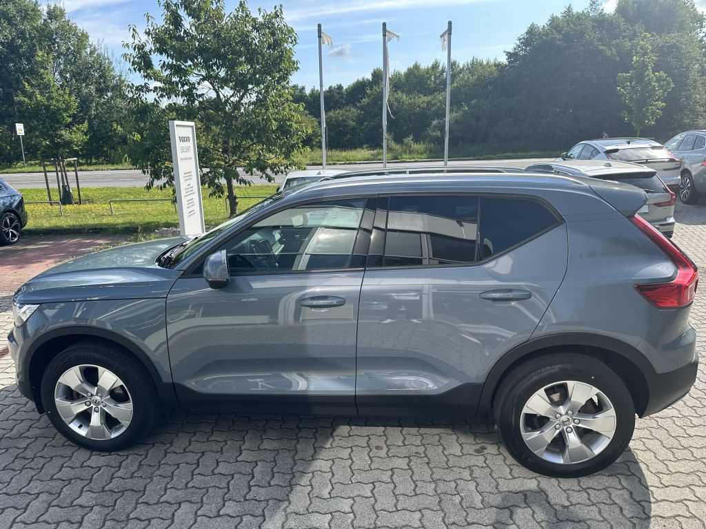 Volvo  XC40 D3 Schaltgetriebe (110kW/150PS) Momentum Pro