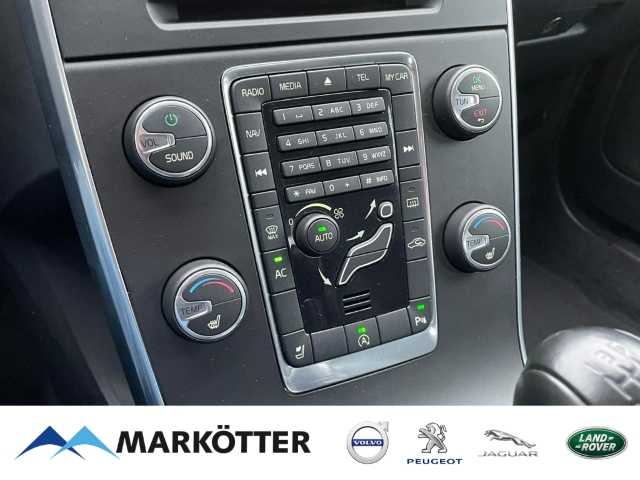 Volvo  D3 Kinetic /Xenon/Navi/Bluetooth/2XPDC/