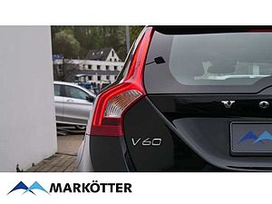 Volvo  D4 R-Design Navi/Xenon/PDC/Digitaltacho/AHK