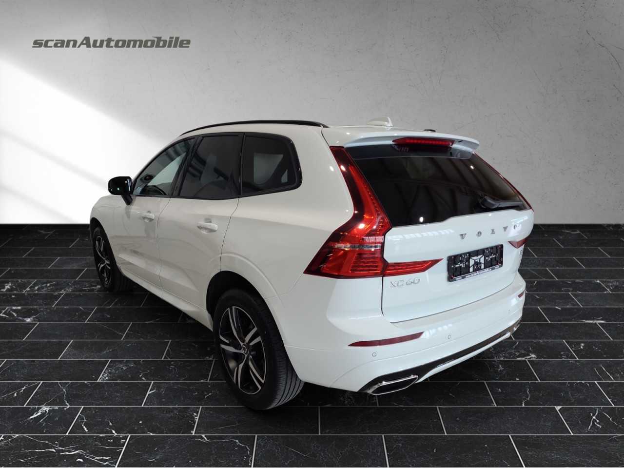 Volvo  XC 60 R Design AWD Bluetooth Navi LED Klima Einparkhilfe el. Fenster