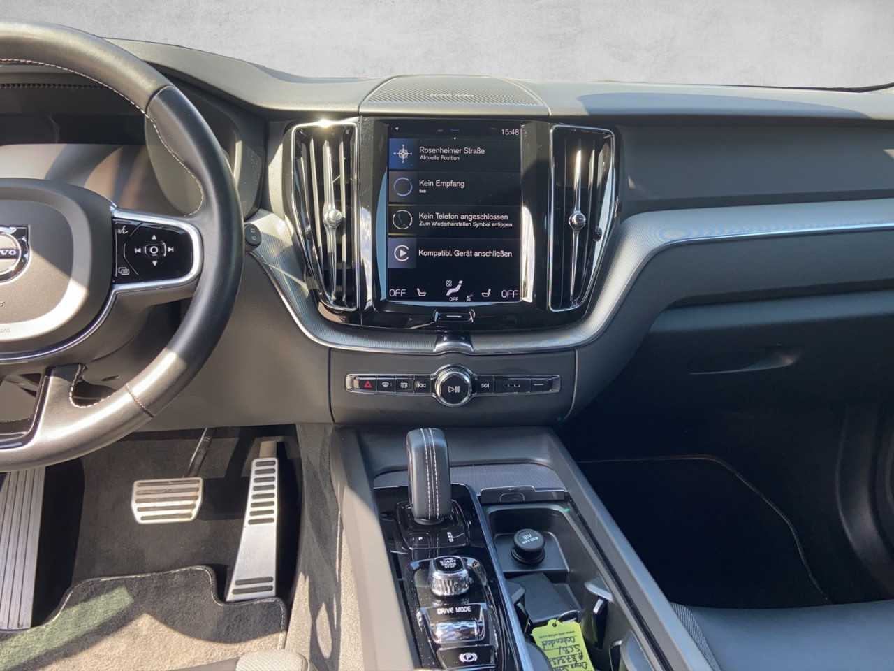 Volvo  XC 60 R Design 2WD Bluetooth Navi LED Klima Einparkhilfe el. Fenster