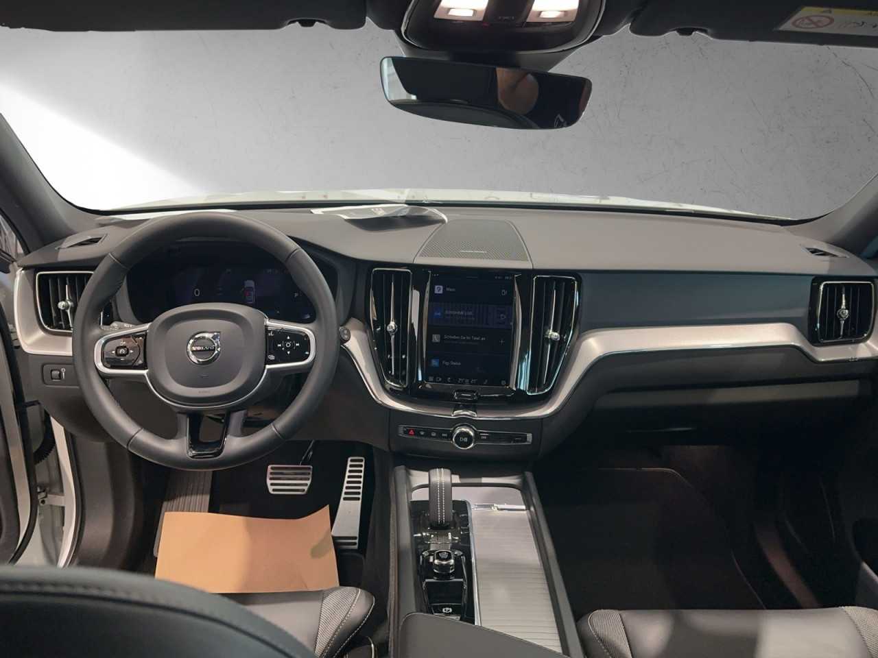 Volvo  XC 60 R Design 2WD Bluetooth Navi LED Klima Einparkhilfe el. Fenster