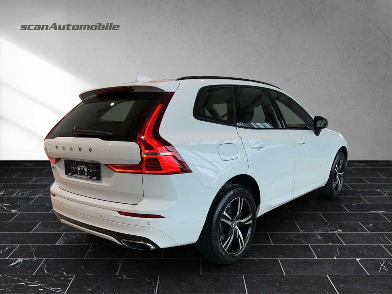 Volvo  XC 60 R Design 2WD Bluetooth Navi LED Klima Einparkhilfe el. Fenster