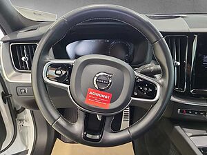 Volvo  XC 60 R Design 2WD Bluetooth Navi LED Klima Einparkhilfe el. Fenster