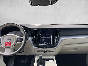 Volvo  XC 60 Momentum Pro AWD Bluetooth Navi LED Vollleder Klima Einparkhilfe el. Fenst