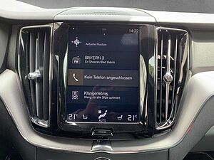 Volvo  XC 60 R Design AWD Bluetooth Head Up Display Navi LED Klima Einparkhilfe el. Fen